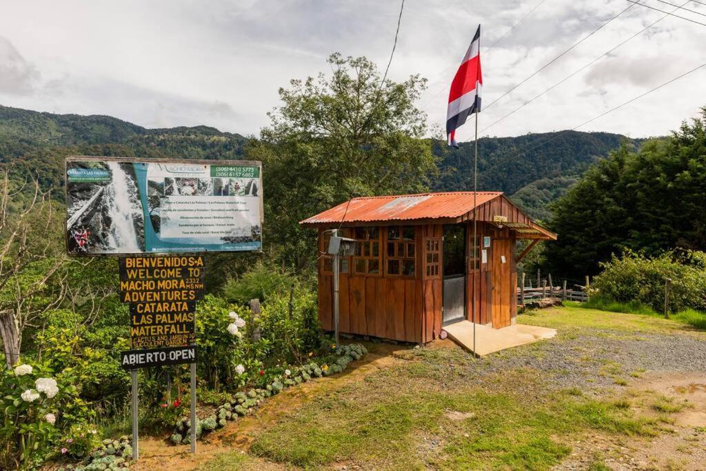 Alaska Cabana El Descanso #1, Macho Mora Mountain Lodge מראה חיצוני תמונה